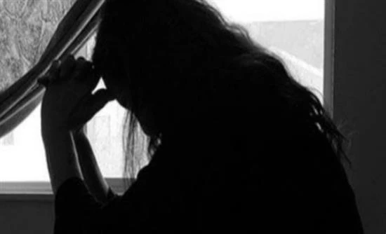 Καταγγελία – σοκ εργαζόμενης: Με απέλυσαν χωρίς αποζημίωση και τώρα με απειλούν με μπράβους (βίντεο)
